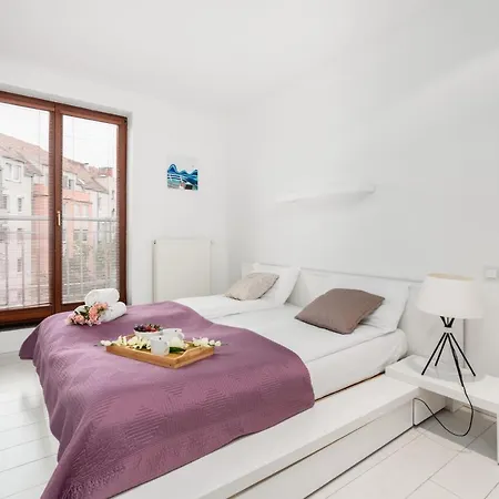 Modern Minimalism Apartment Near Poznan Old Market By Noclegi Renters Exterior photo