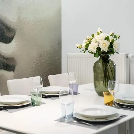 Modern Minimalism Apartment Near Poznan Old Market By Noclegi Renters Exterior photo